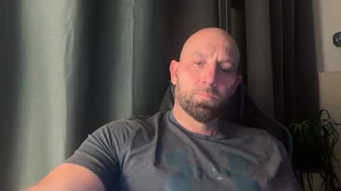 Thomas Fit online show from October 30, 9:48 pm