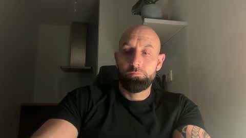 Snapshot of tommyx01 chatting on October 9, 8:36 pm Thomas Fit online show from October 9, 8:36 pm