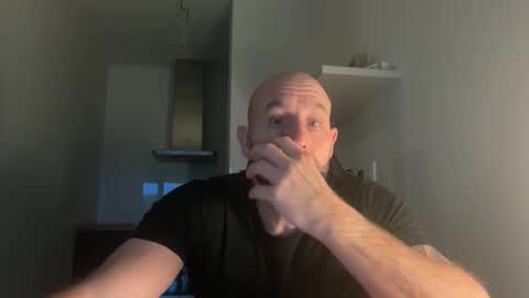 Snapshot of tommyx01 chatting on October 7, 5:14 am Thomas Fit online show from October 7, 5:14 am