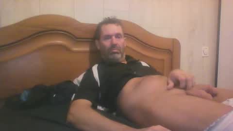 tonio358965 online show from September 10, 6:53 pm