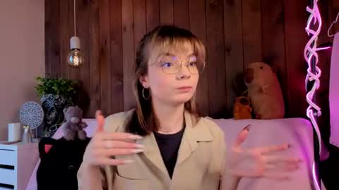 Melissa online show from July 10, 7:35 am