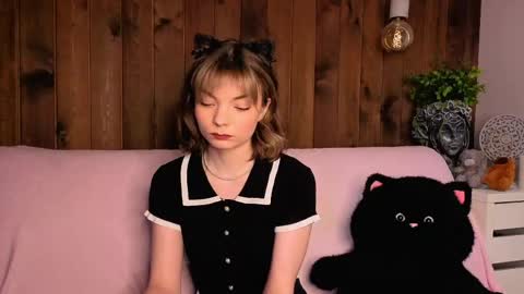 Melissa online show from May 30, 7:12 pm