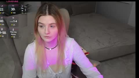 Tonya online show from April 20, 1:41 am