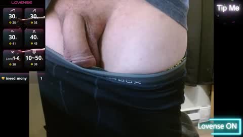 tonytonytony3001 online show from December 2, 4:21 am