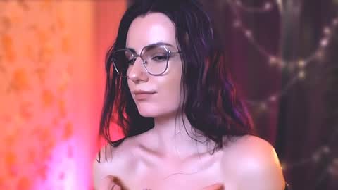 Elizabeth online show from January 7, 9:46 pm