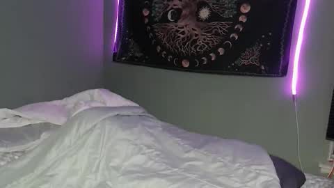 tootwackedtowhack online show from October 29, 7:10 am