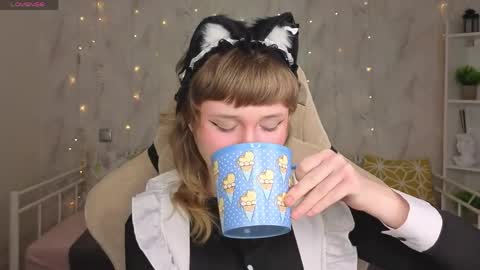 Tori online show from June 4, 12:27 am