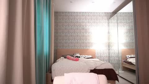 Snapshot of torinova chatting on February 26, 1:46 am         online show from February 26, 1:46 am