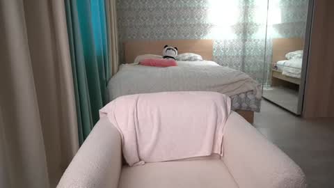 Snapshot of torinova chatting on February 9, 3:00 am         online show from February 9, 3:00 am