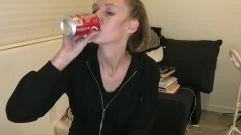 Tori Ryann online show from February 14, 5:19 am