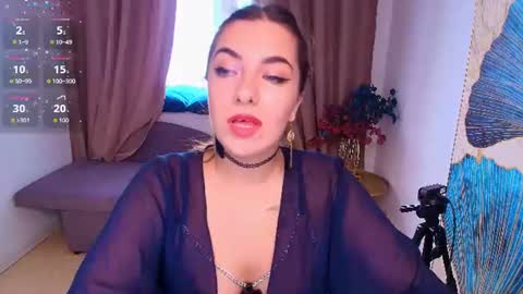 Victoria  online show from August 8, 2:54 am