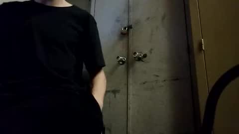 toyboysquirt online show from January 9, 5:40 pm