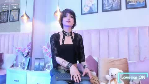 Tracy  online show from February 16, 6:17 pm