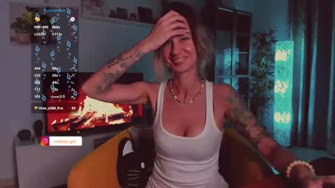 Hey my name is Kiri Kiri online show from March 17, 10:15 pm