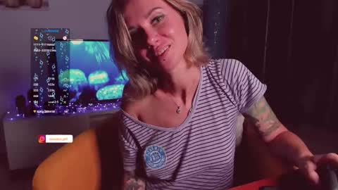 Snapshot of trafka_murafka chatting on September 21, 10:25 pm Hey my name is Kiri Kiri online show from September 21, 10:25 pm