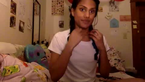 transamoure online show from February 9, 4:05 am