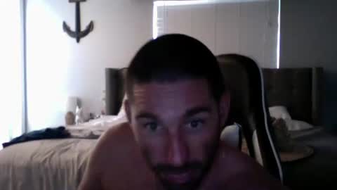 TravisKenn online show from December 7, 5:04 pm