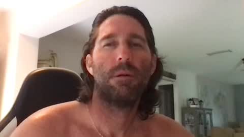 TravisKenn online show from June 9, 7:02 pm