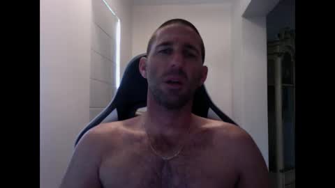 TravisKenn online show from March 2, 6:19 pm