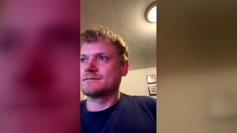 Travis online show from May 19, 7:48 am