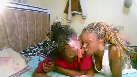 trazic_ online show from March 8, 2:12 am