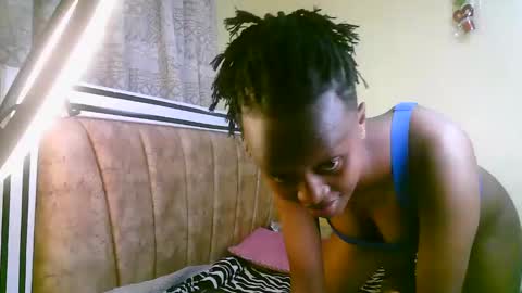 trazic_ online show from March 9, 3:11 am