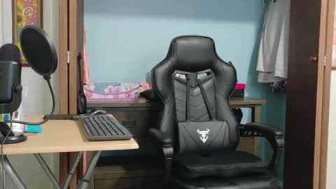 TreeJeanne online show from September 22, 3:32 am