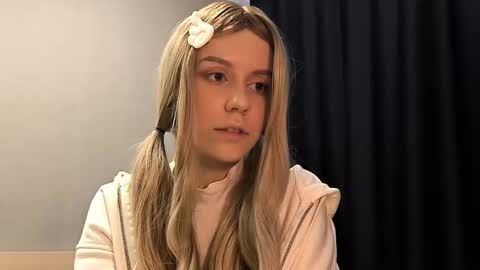 Alice online show from October 10, 7:30 pm