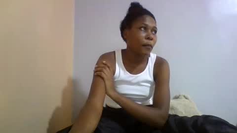 tresyamber online show from August 1, 1:34 pm