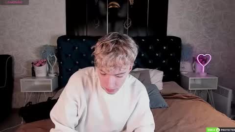 TrevorBenson online show from November 25, 3:27 am