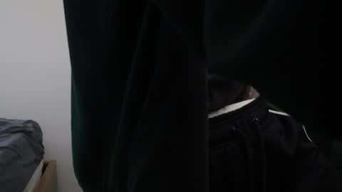 - trieone online show from December 4, 11:32 am