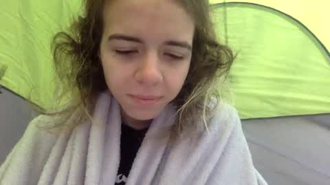 Snapshot of trippybb222 chatting on October 9, 1:27 pm trippybb222 online show from October 9, 1:27 pm