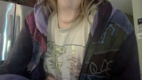 Snapshot of trippybb222 chatting on October 2, 8:18 pm trippybb222 online show from October 2, 8:18 pm