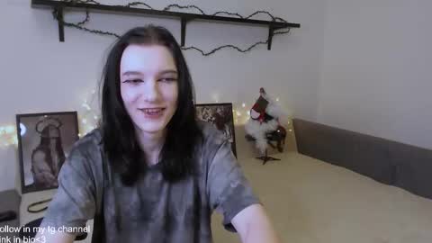 Max  online show from January 11, 4:57 pm