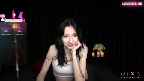 Snapshot of trix_void chatting on October 23, 9:22 am trix_void online show from October 23, 9:22 am