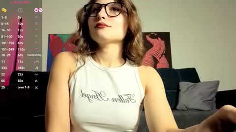 trixibell online show from October 10, 6:19 am