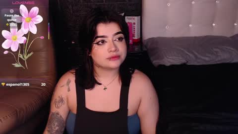 trixxiee_ online show from February 27, 10:09 pm