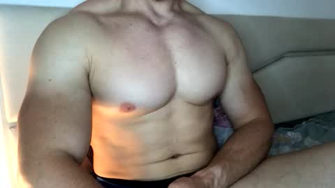 Troncq online show from May 21, 11:39 am