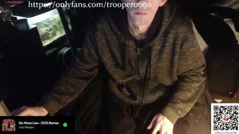 trooper0690 online show from January 15, 6:50 pm