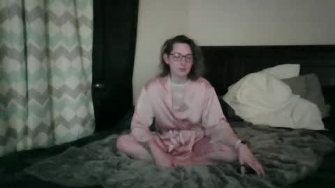 Trudy W. online show from May 12, 4:21 am