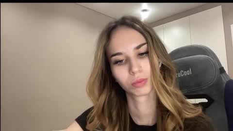 tryme_muse online show from December 15, 8:05 pm