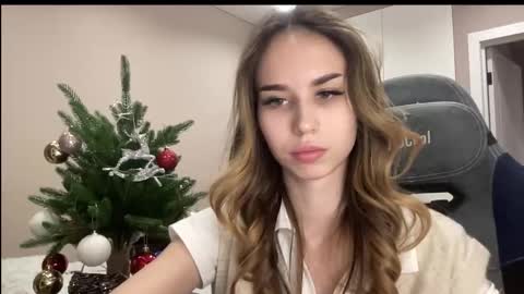 tryme_muse online show from December 14, 8:04 pm