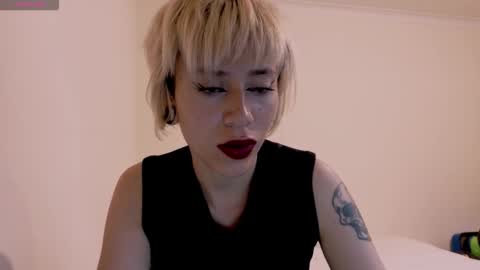 Snapshot of tryp666 chatting on September 24, 3:57 am Cait online show from September 24, 3:57 am