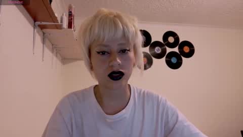 Snapshot of tryp666 chatting on October 9, 4:40 am Cait online show from October 9, 4:40 am