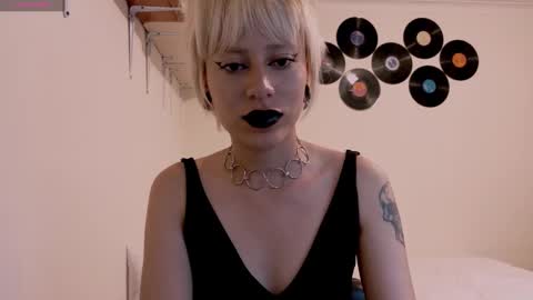 Snapshot of tryp666 chatting on October 11, 8:56 pm Cait online show from October 11, 8:56 pm