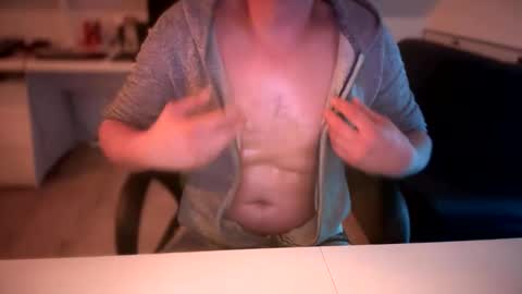 tslayder1ste online show from October 19, 8:24 pm