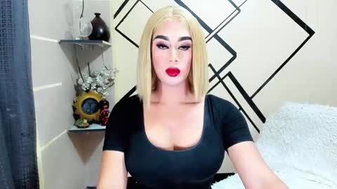 Nicoleeee online show from January 12, 11:12 pm