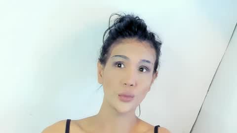 MA NI KA online show from December 25, 7:45 pm