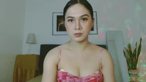 Snapshot of tsnathaliasilvana chatting on December 28, 1:08 am Bella Ratbu online show from December 28, 1:08 am