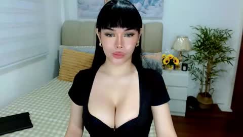 Graciella online show from November 24, 5:28 am